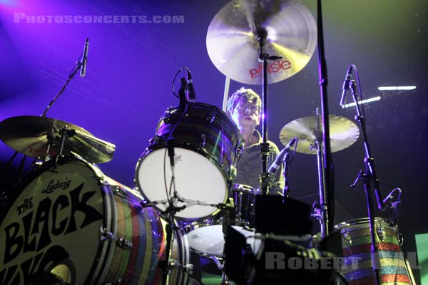 THE BLACK KEYS - 2012-01-25 - PARIS - Zenith - 